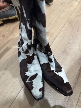 Cowhide Print Pointed Toe Women's Boots - Brown & White real cowhide vintage